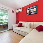 Apartment Deluxe Vucko