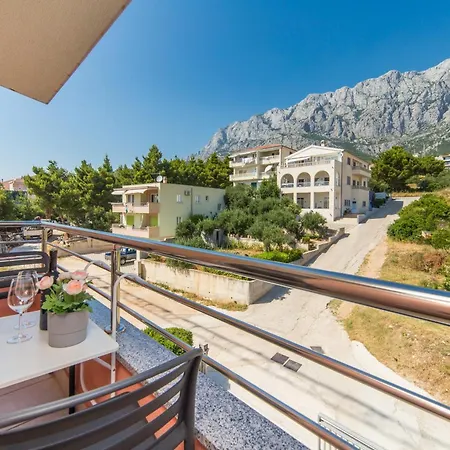 Deluxe Vucko Lägenhet Makarska