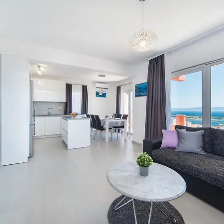 Deluxe Vucko Makarska