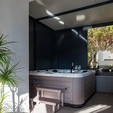 Deluxe Vucko アパート マカルスカ