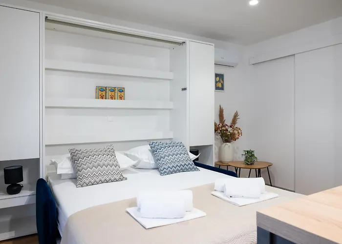 Deluxe Vucko Makarska