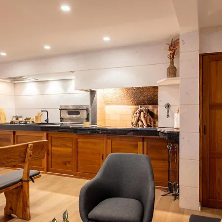 Apartment Deluxe Vucko *