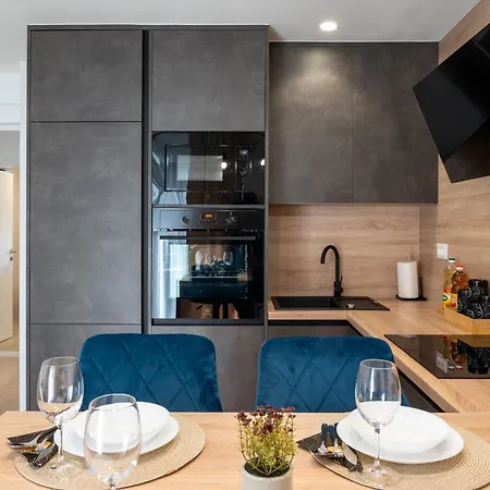 Deluxe Vucko Makarska